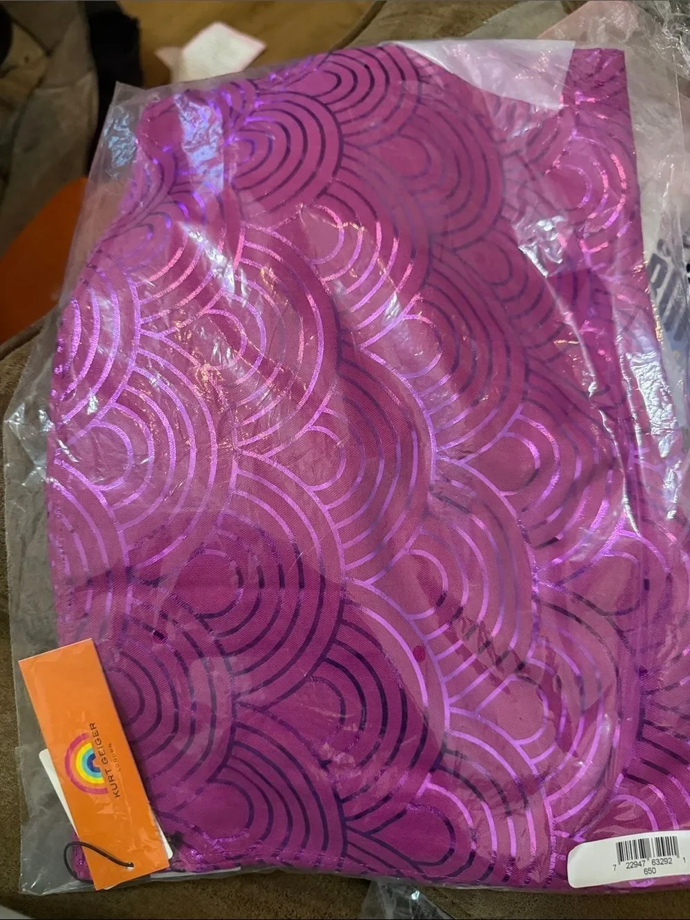 Kurt Geiger Metallic Fuchsia Sequin Circle Scarf